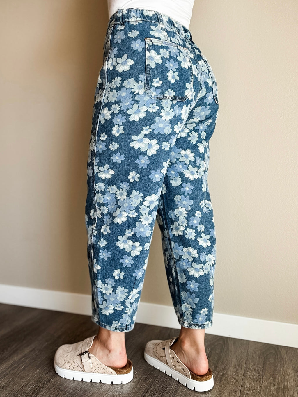 Verbena Floral Barrel Jean - SIZE 6
