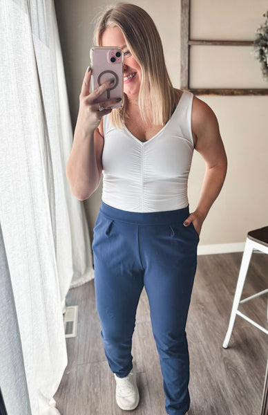 Boss Move Straight Leg Pant - Navy - SIZE SMALL