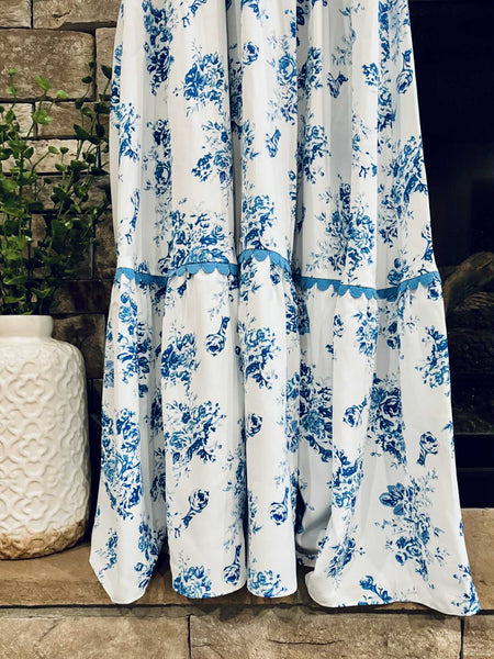 Lydia Floral Maxi Dress - SIZE MEDIUM