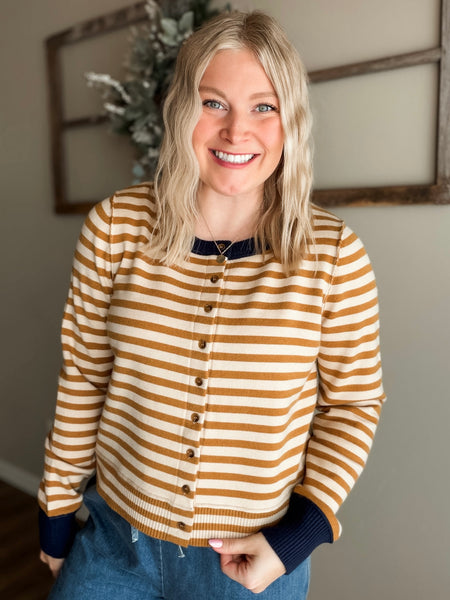 Whit Stripe Knit Cardigan