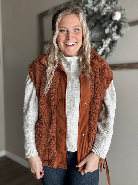 Teya Sherpa Vest
