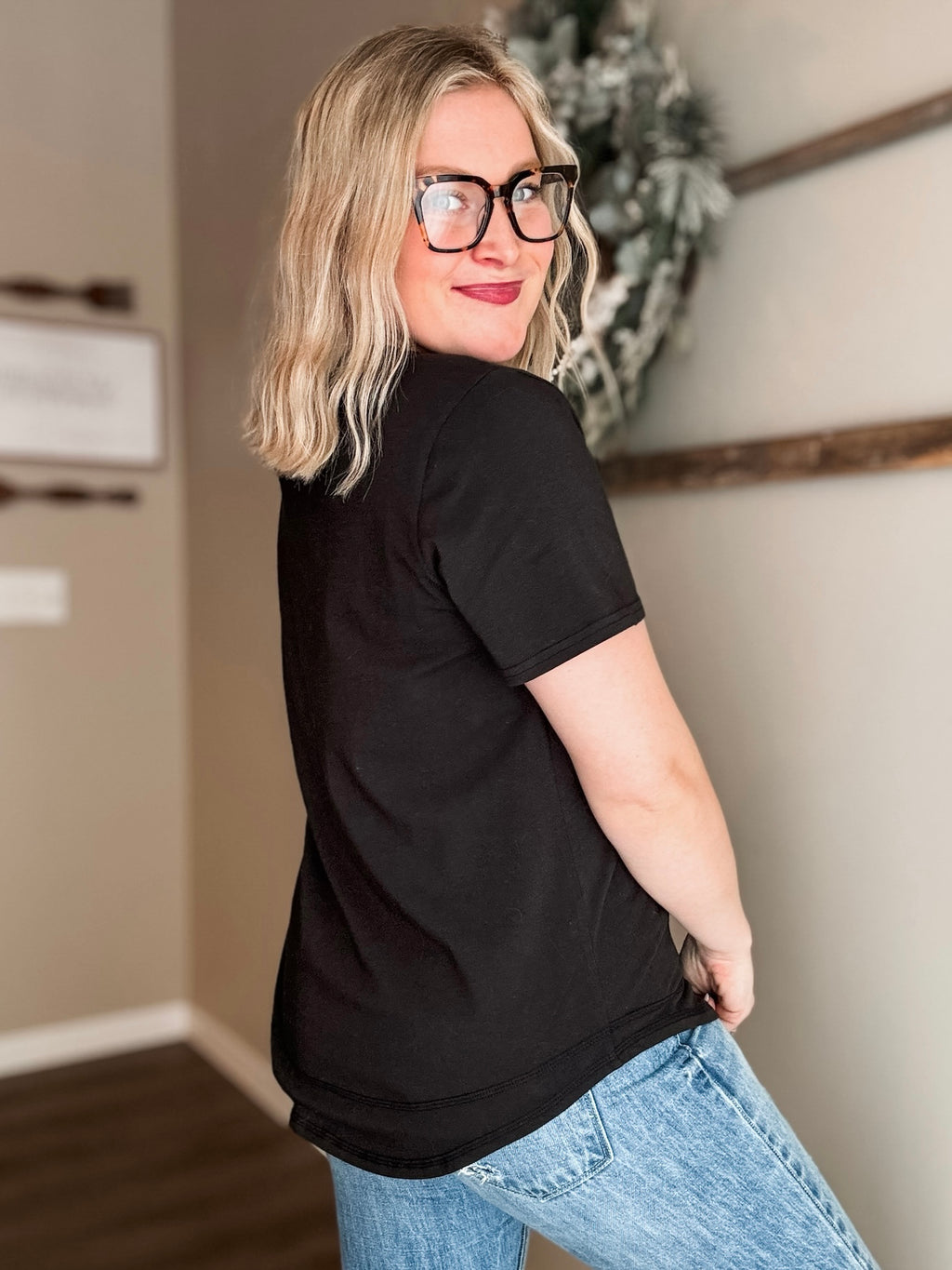 Kerigan Basic Round Tee - Black - SIZE SMALL