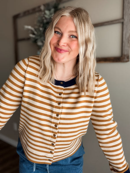 Whit Stripe Knit Cardigan