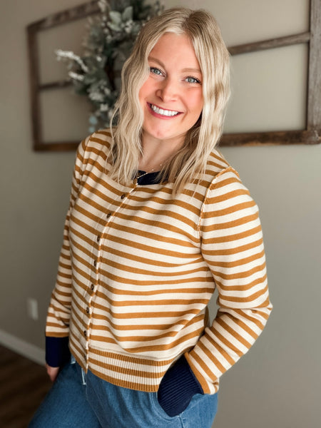 Whit Stripe Knit Cardigan