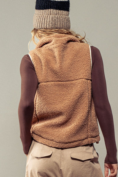 Summit Reversible Sherpa Vest - Camel/Ivory - SIZE MEDIUM