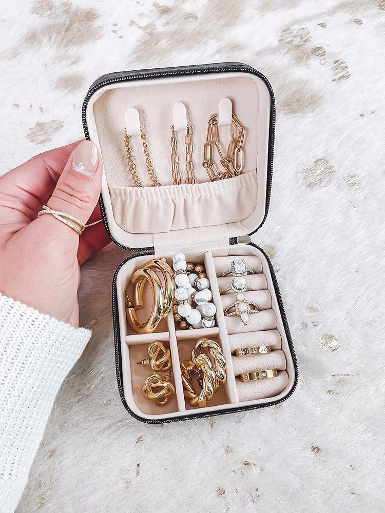 Viva Velvet Jewelry Box