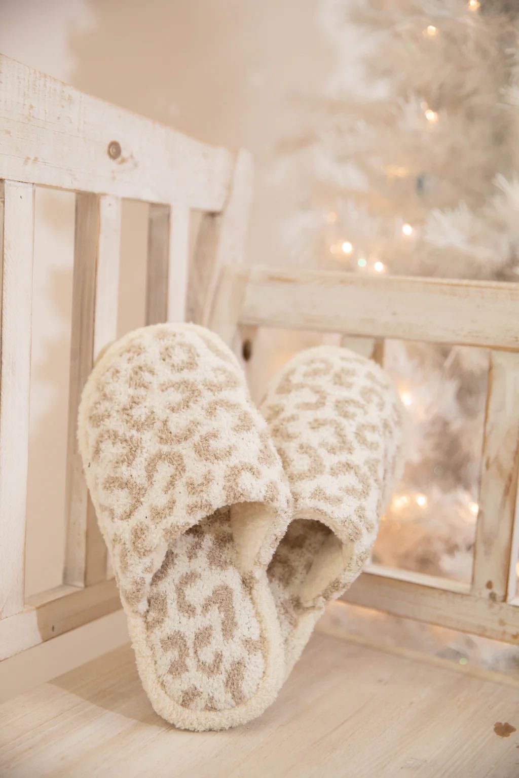Winter Luxury Leopard Home Slippers