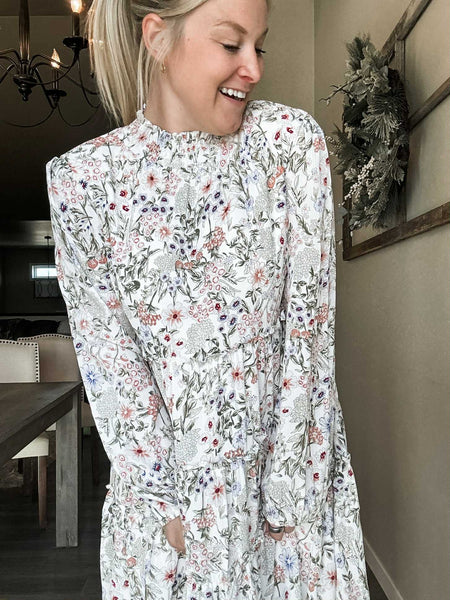 Carys Floral Dress - SIZE SMALL