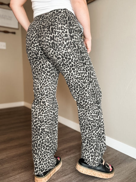 Untamed Wide Leg Leopard Pant
