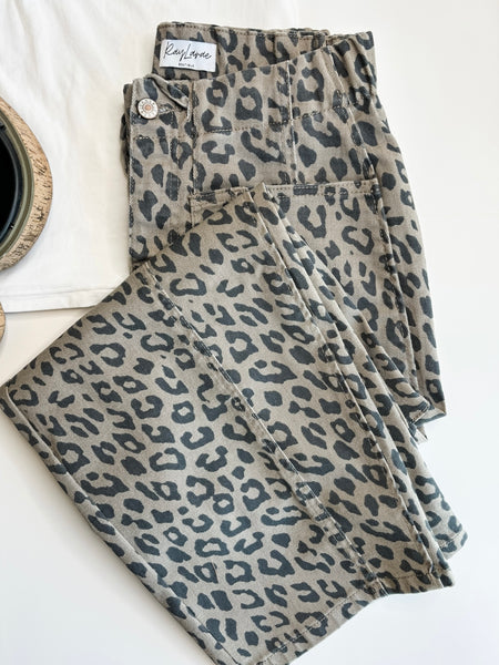 PREORDER Roam Free Leopard Barrel Pant
