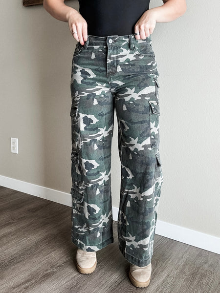 Ranger Camo Cargo Pants - SIZE 6