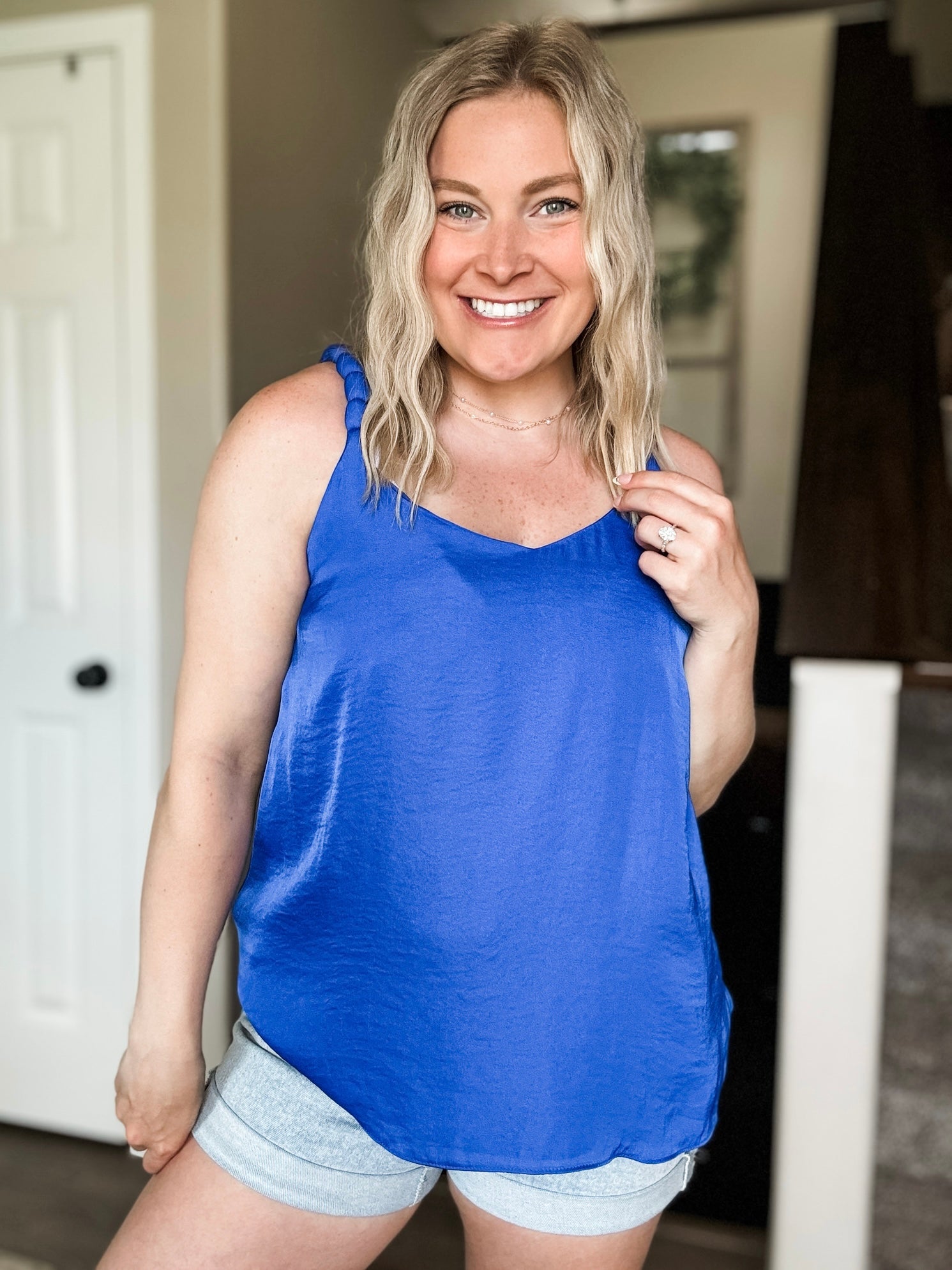 Ocean Avenue V Neck Tank Top - Capri Blue