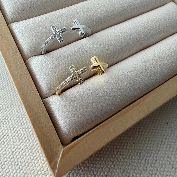 Guiding Light Cross Ring - Silver
