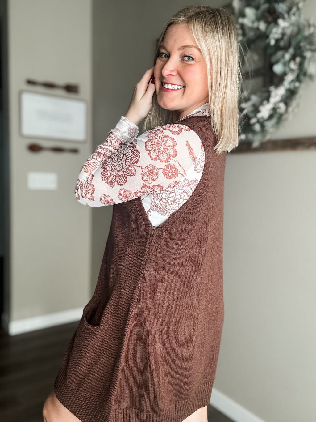 Wells Tunic Sweater Vest - SIZE MEDIUM