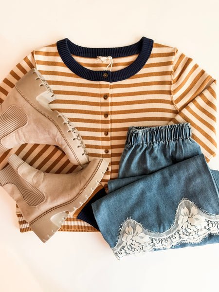 Whit Stripe Knit Cardigan