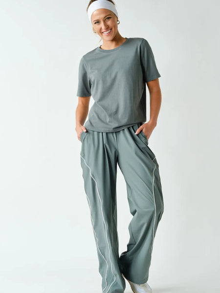 Mayden Boxy Basic Tee - Eucalyptus