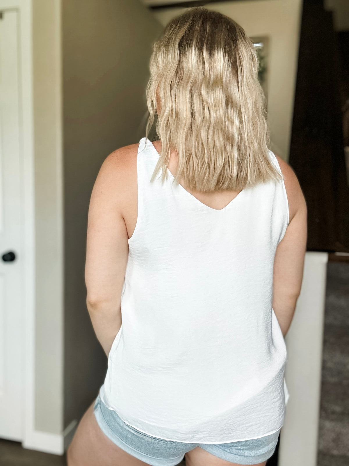 Ocean Avenue V Neck Tank Top - Off White