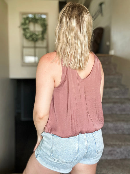 Zaria Billowy Strap Accent Tank - Mauve
