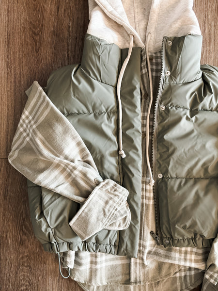 Brooklyn High Neck Cropped Puffer Vest - Olive