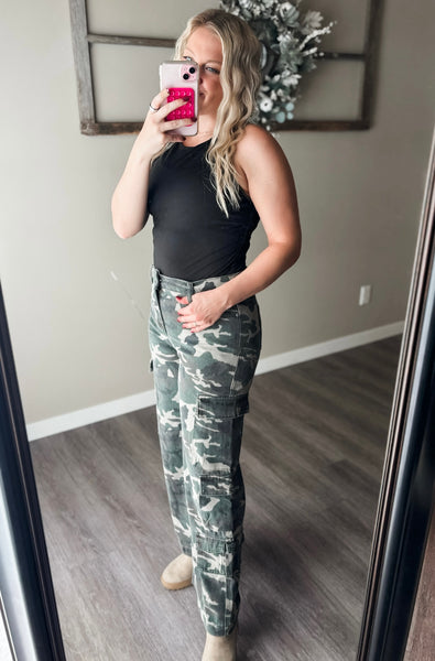 Ranger Camo Cargo Pants - SIZE 6