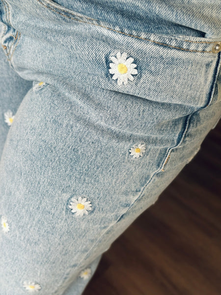 Daisy Mae Straight Leg Jeans