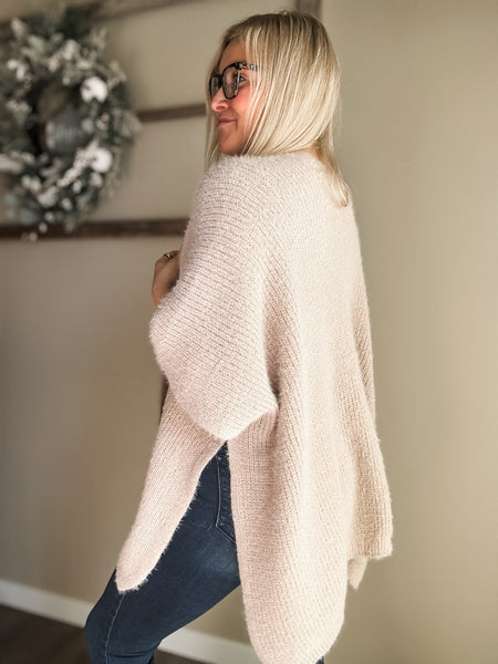 Yasmine Cozy Poncho - Beige