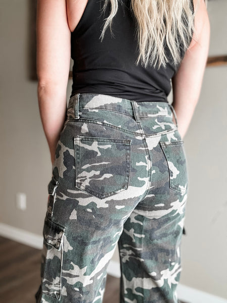 Ranger Camo Cargo Pants - SIZE 6
