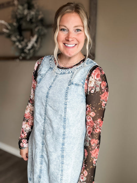 Karlee Sleeveless Chambray Dress