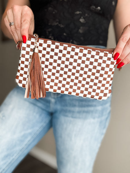Moxie Checker Woven Wristlet - Chestnut