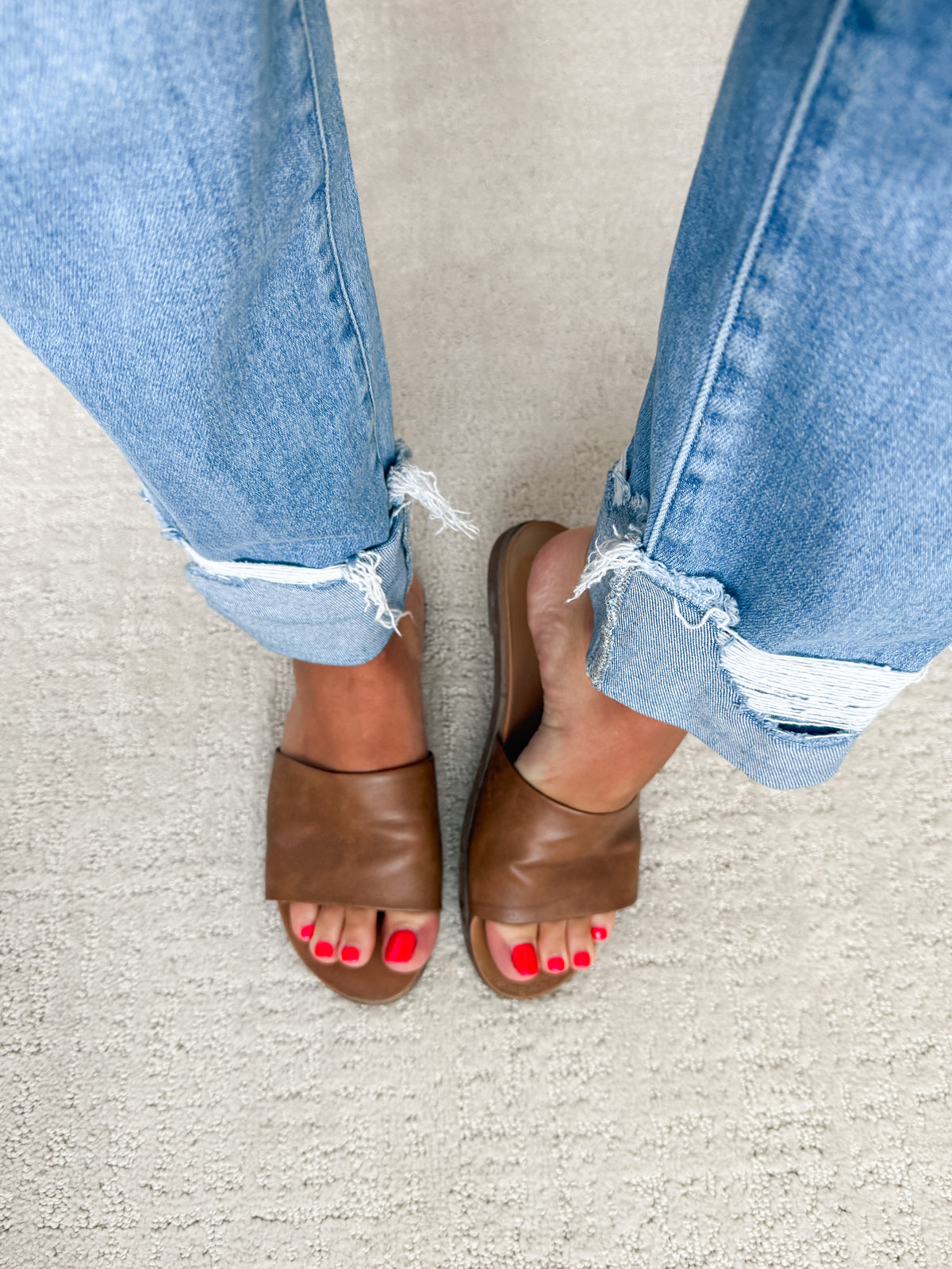Sole Mate Slip on Sandals in Tan
