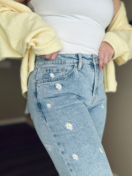 Daisy Mae Straight Leg Jeans