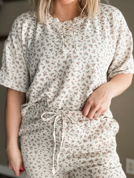 Petal & Thread Lounge Set