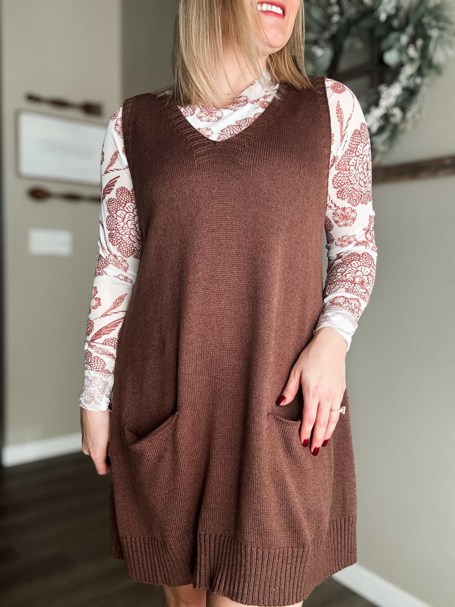 Wells Tunic Sweater Vest - SIZE MEDIUM