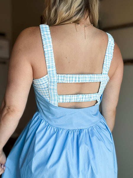 Set Point Gingham Active Dress - SIZE MEDIUM