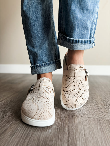 Laser Cutout Slip On Clog - Cream