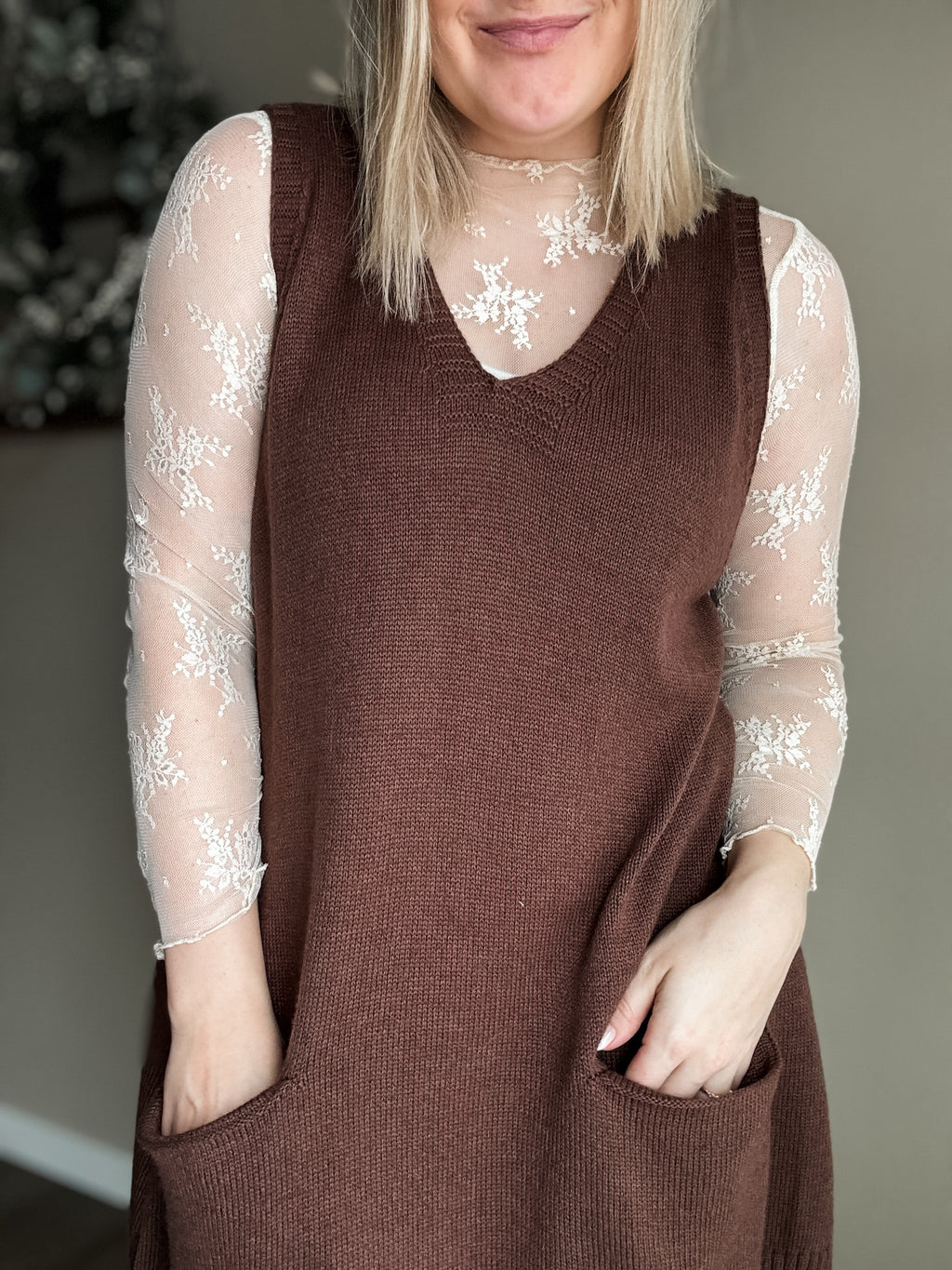 Wells Tunic Sweater Vest - SIZE MEDIUM