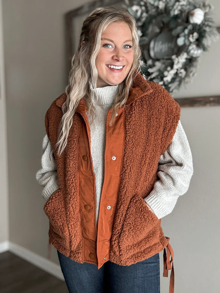 Teya Sherpa Vest