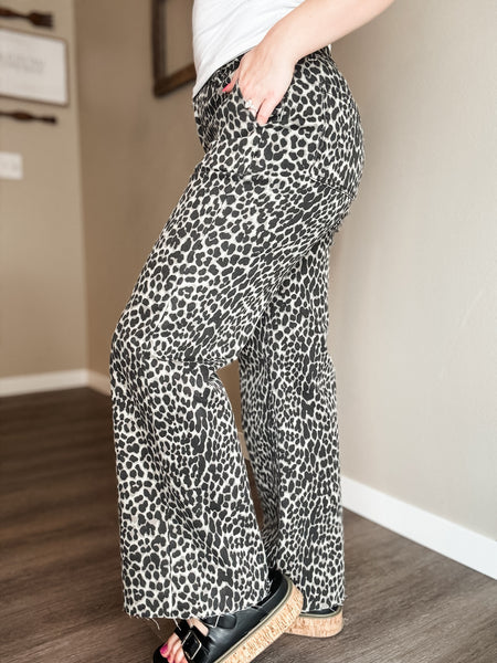 Untamed Wide Leg Leopard Pant
