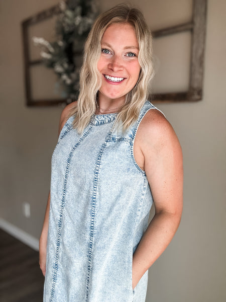 Karlee Sleeveless Chambray Dress