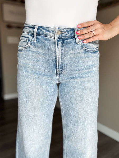 Melodie High Rise Straight Jean