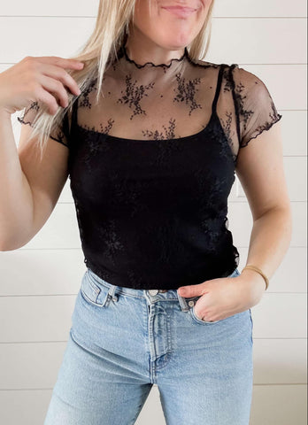 Chapel Lace Mesh Short Sleeve - SIZE SMALL