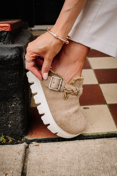 Cali Slip On Platform Mule - Taupe