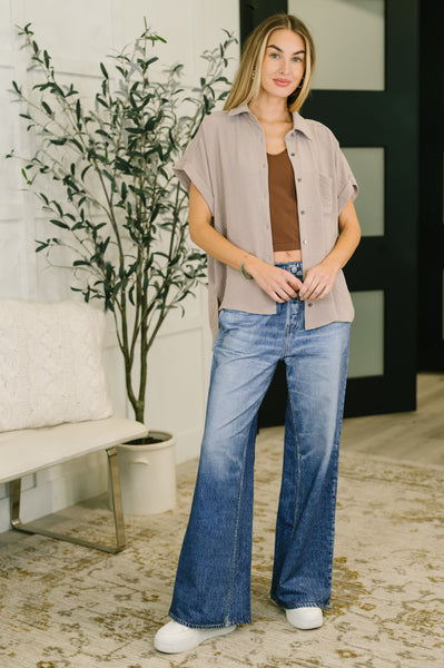 Keep Up Collared Button Down in Ash Mocha