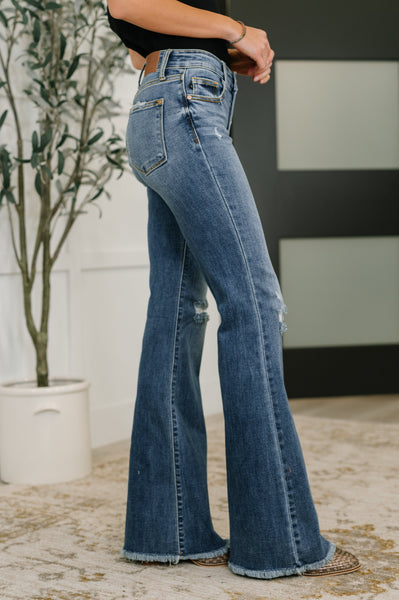 Marion Mid Rise Button Fly Flare with Destroy Fray Hem RL - SIZE 3/26
