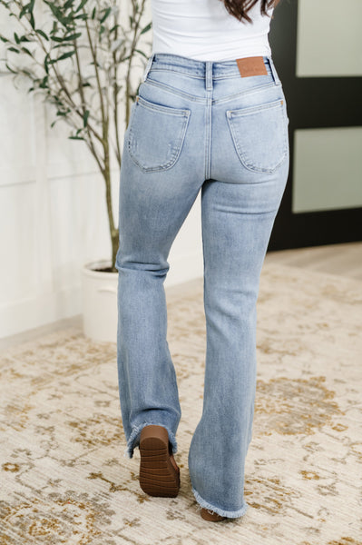 Marlena High Rise Shield Pocket Flare Jeans RL - SIZE 3/26