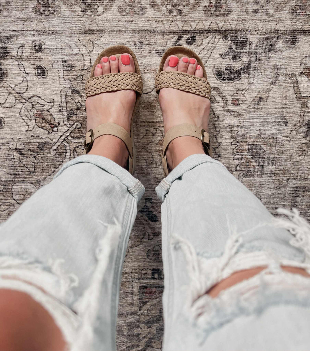 Hit Wedge Sandal