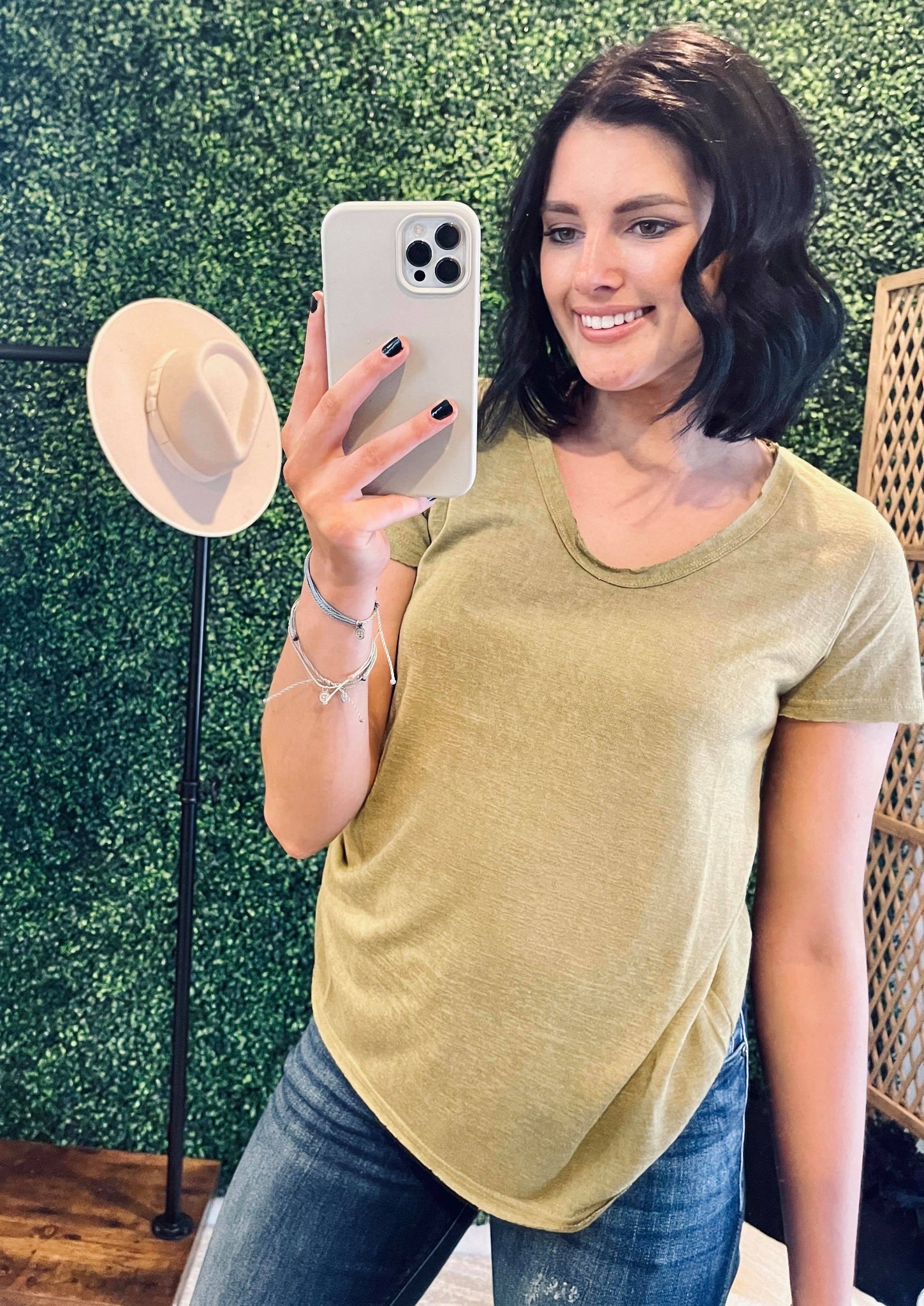 Brinn Basic Tee - Olive