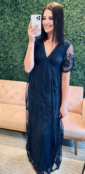 Luxe Lace Maxi Dress
