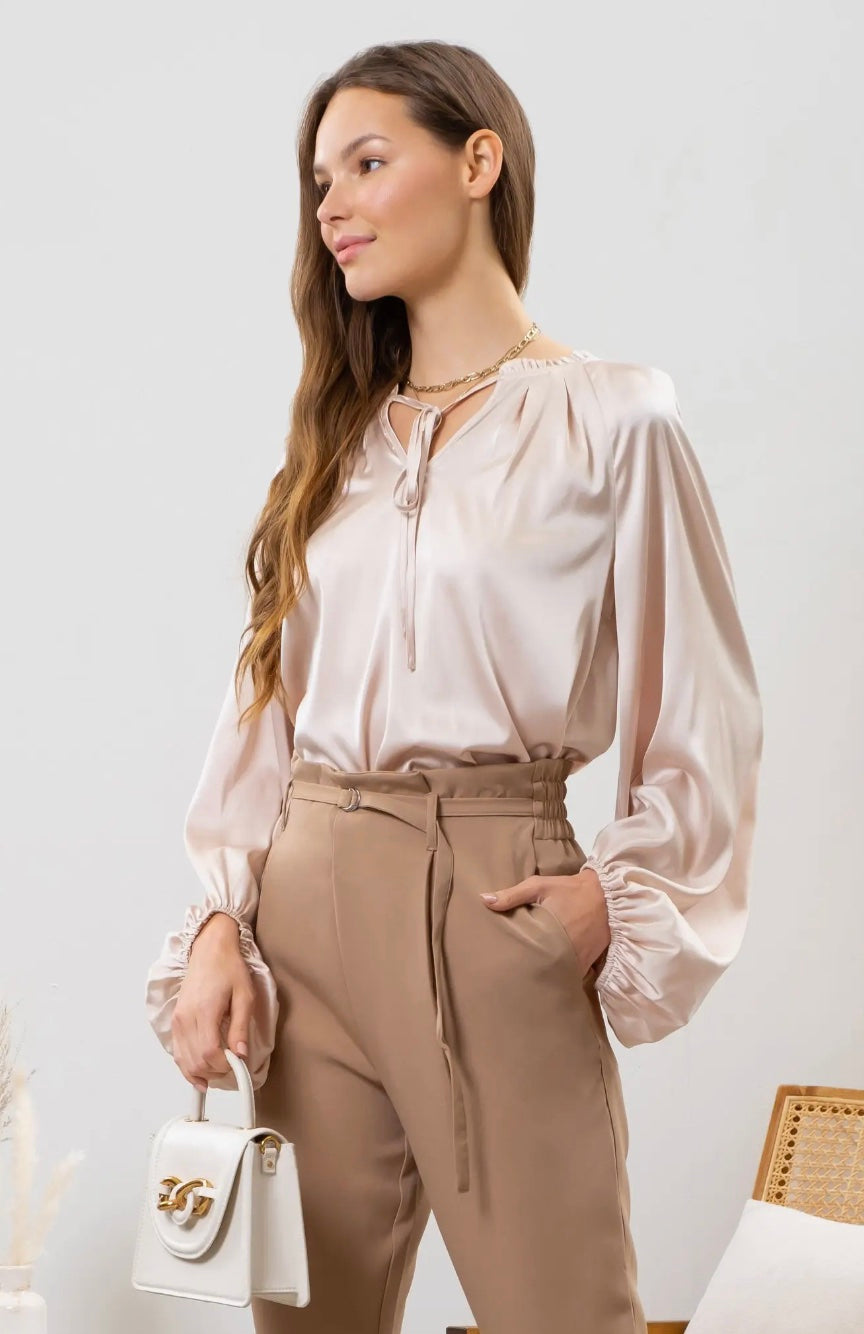 Skyla Bishop Sleeve Top - SIZE MEDIUM