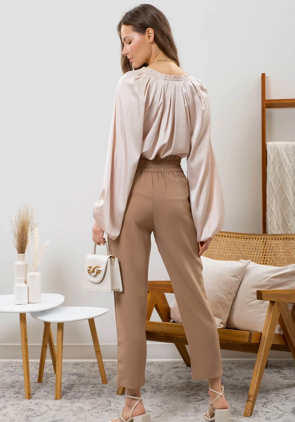Skyla Bishop Sleeve Top - SIZE MEDIUM